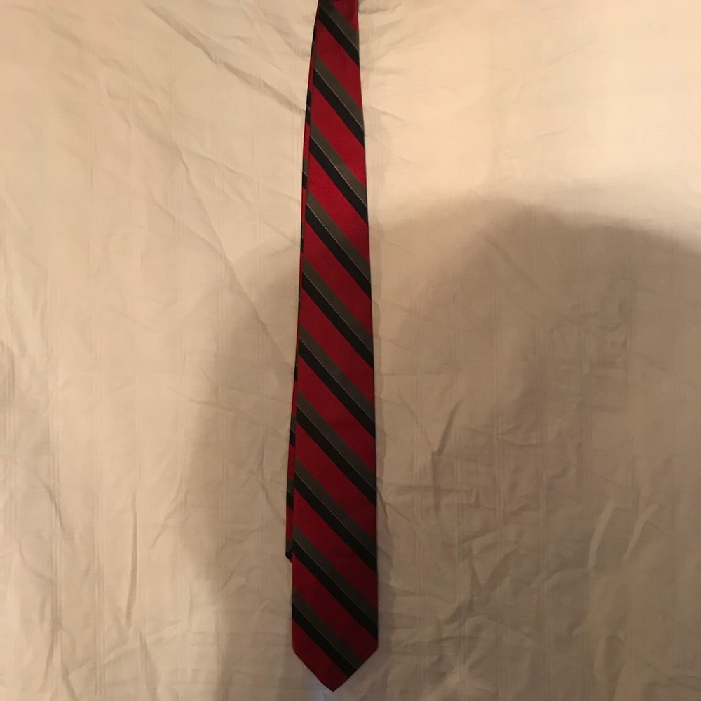 Men tie.